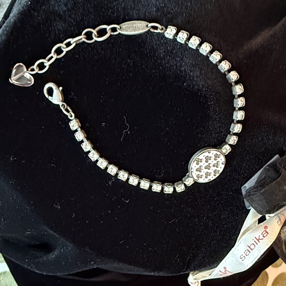 Sabika Silver Bracelet with Hearts and square Swarovski stones